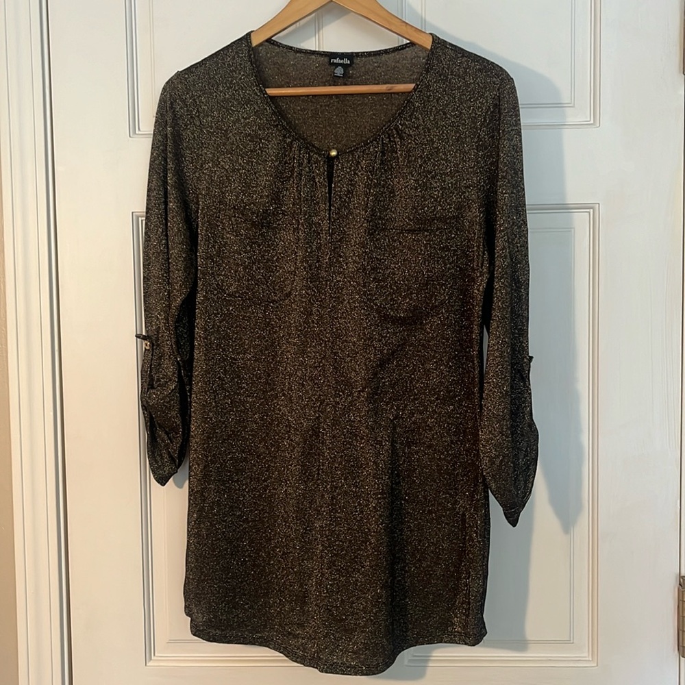 3/4 sleeve | gold and black | blouse | Size Medium